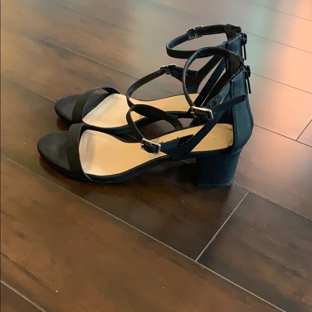 Block heel strappy heels - Picture 3 of 4